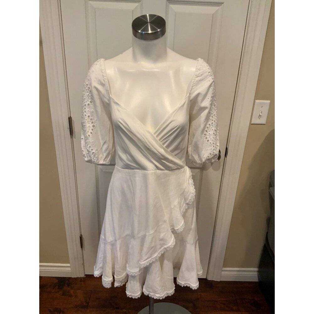 BCBG Max Azria White V-Neck Floral Eyelet & Lace Tiered Dress Size 8
